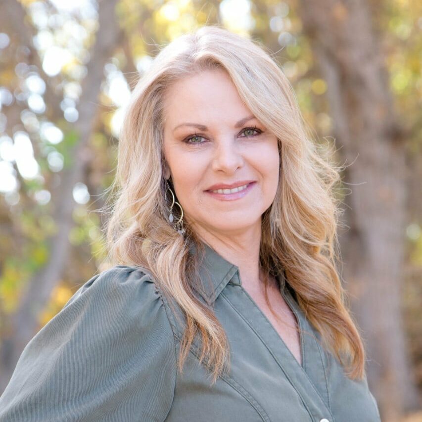 Gina's Headshot Gina Kendall, CEO/Owner